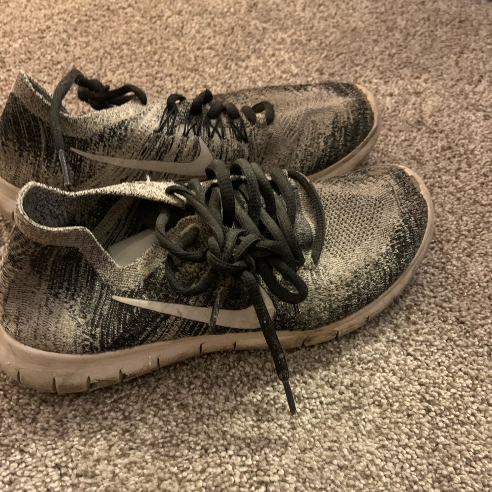 Nike free run shoes